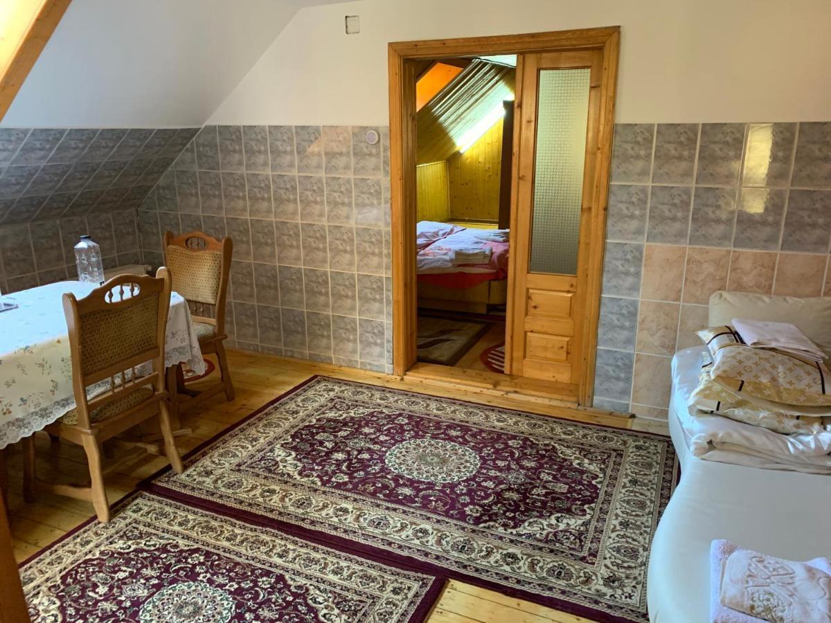 Rustic Apartament Moisei Exterior photo